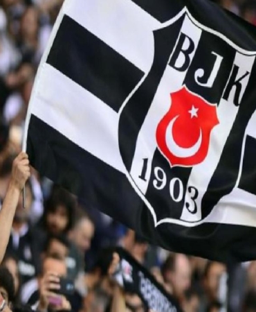 besiktas-taraftarindan-antalyaspor-maci-icin-esi-benzeri-gorulmemis-protesto-hazirligi-qzA1OdOK.jpg