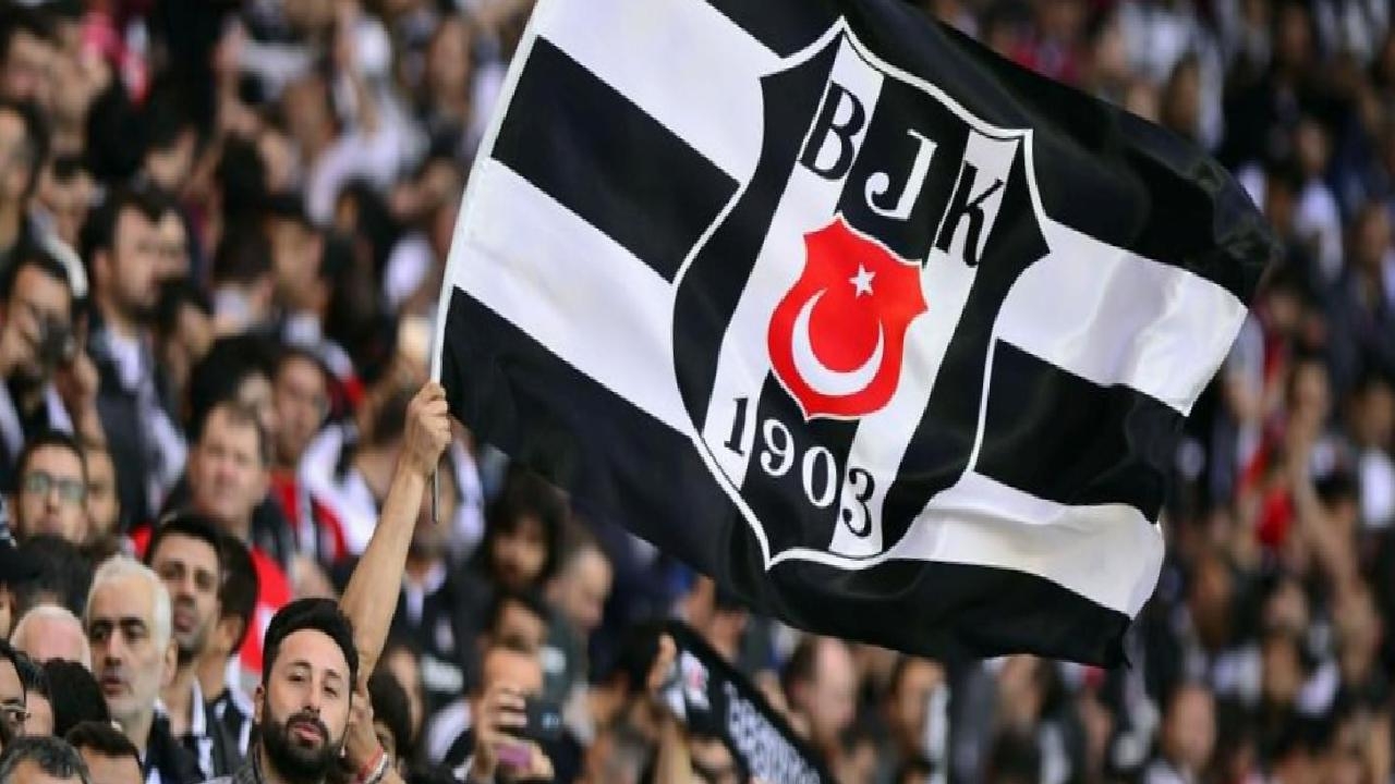 besiktas-taraftarindan-antalyaspor-maci-icin-esi-benzeri-gorulmemis-protesto-hazirligi-qzA1OdOK.jpg