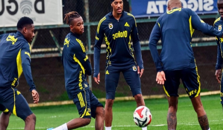 Fenerbahçe’de sessiz kriz! Gözler Tedesco’da