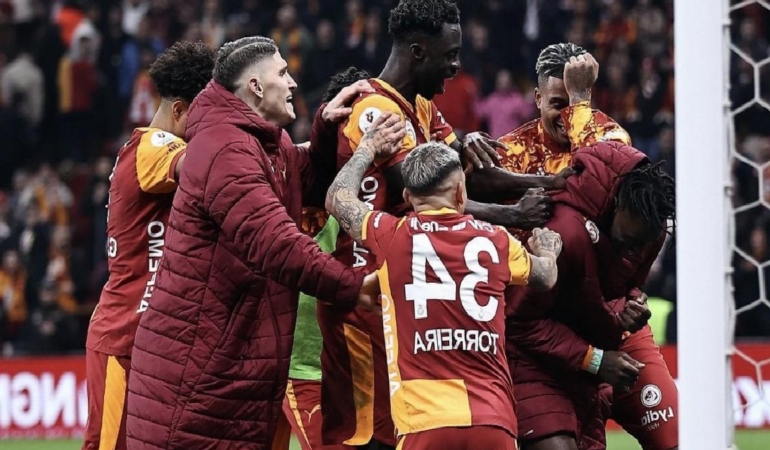 Galatasaray’ın Trabzonspor maçı kamp kadrosu açıklandı