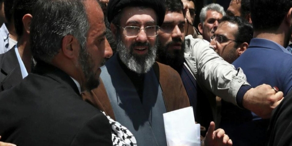 İran lideri Hamaney: Donanmamız savaşa hazır