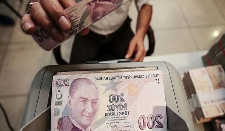 Tartışma yaratan uygulamada yeni düzenleme: Kamu bankaları herkese kredi veremeyecek