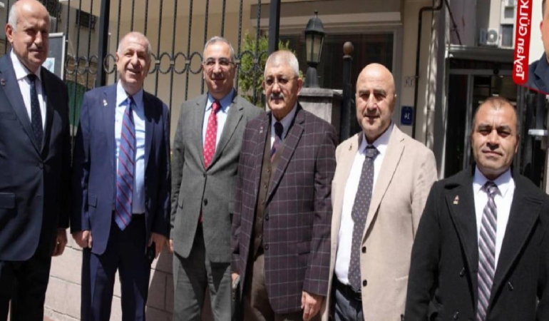 Ümit Özdağ’dan ‘cumhuriyet’ vurgulu ittifak çağrısı: ‘Kurucu felsefeye inananlar bir araya gelmeli’