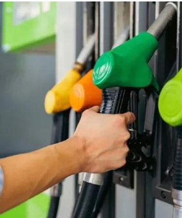 Akaryakıtta tabela değişti_ İşte benzin, motorin ve LPG fiyatlarında son durum