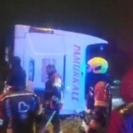 Balıkesir'de yolcu otobüsü devrildi_ 3 ölü, 31 yaralı
