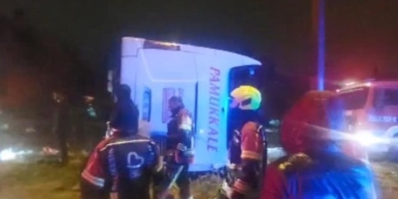 Balıkesir’de katliam gibi kaza: 3 ölü, 31 yaralı