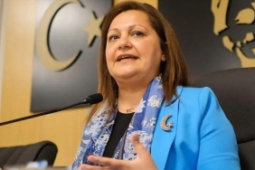 Burcu Köksal son noktayı koydu! 'AK Parti'ye katılıyorum'