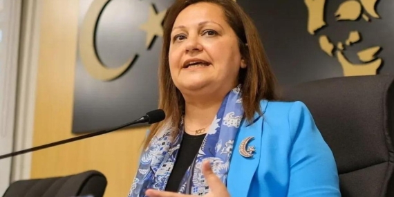 Burcu Köksal son noktayı koydu! 'AK Parti'ye katılıyorum'