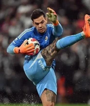 Ederson_ Son haftaya kadar mücadele edeceğiz, şampiyonluğun mümkün olduğuna yürekten inanıyoruz