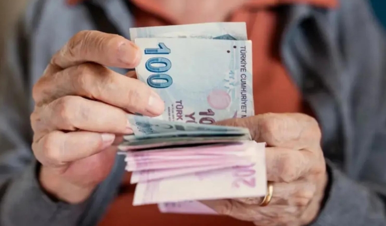 Emekli maaşında bloke krizi Yargıtay’dan döndü!