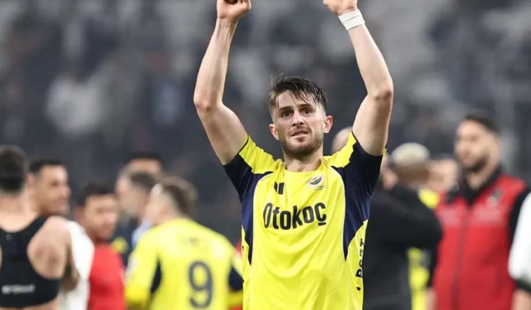 Fenerbahçe’de flaş ayrılık! Yıldız oyuncu İsmail Yüksek yönetimle konuştu
