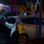 Kontrolden çıkan otomobil manava daldı