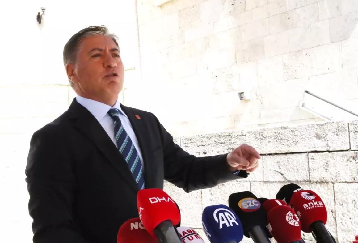 Murat Emir'den Komisyona Eleştiri