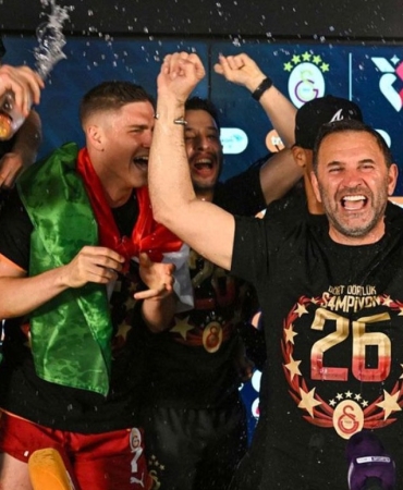 Okan Buruk, Galatasaray tarihine geçti
