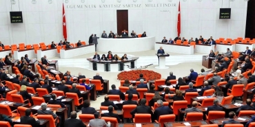 TBMM’de mesaiye bayram düzenlemesi_ Ramazan Bayramı dolayısıyla gelecek hafta tatil olması planlanıyor