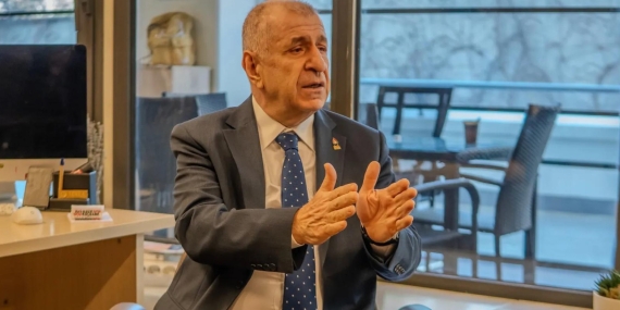 ODTÜ’de Türk bayrağı açan öğrencilere saldıranlardan biri DHKP-C üyesi çıktı! Ümit Özdağ’dan çok sert tepki