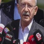 kilicdaroglu-mutlak-butlan-karari-sonrasi-ilk-kez-kameralar-karsisina-cikti-ozgur-beye-yeni-gorevi-lGFIZRAw.jpg