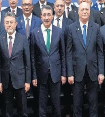 tarimda-yasli-nufus-uyarisi-2uyAMHR3.jpg